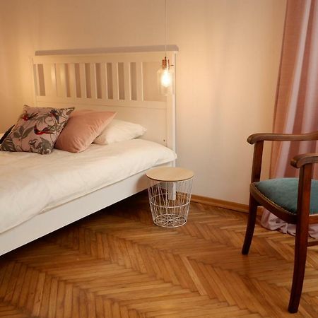 Singer Apartment Old Town Cracovia Esterno foto