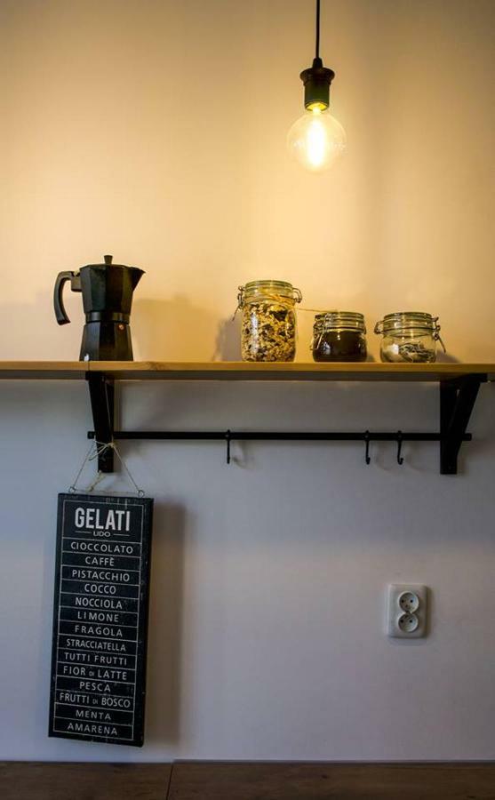 Singer Apartment Old Town Cracovia Esterno foto